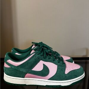 Nike Suede Green and Pink Dunks 12